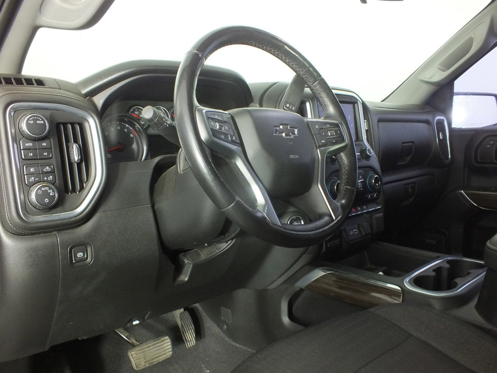 2020 Chevrolet Silverado 1500 LT Trail Boss 4WD *CLEAN CARFAX! RUNS STRONG!*