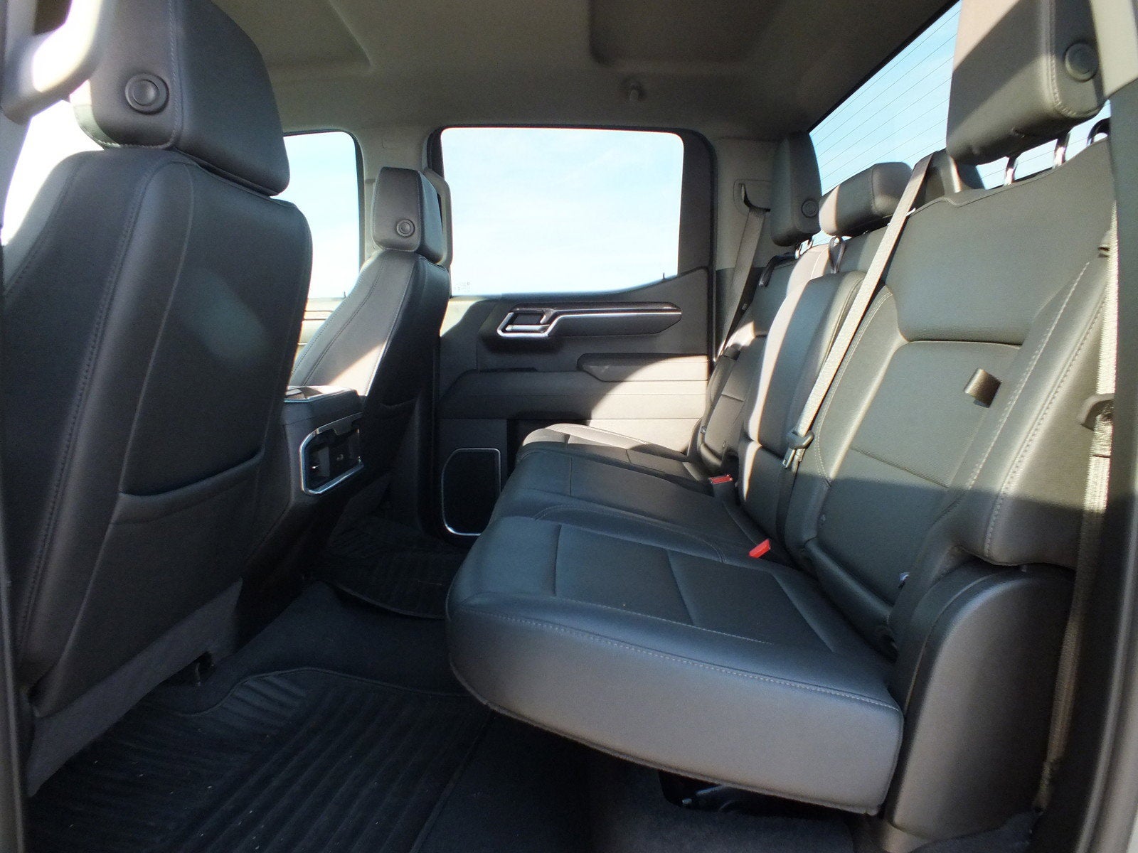 2025 Chevrolet Silverado 1500 LTZ 4X4 *1 OWNER, CLEAN CARFAX!*