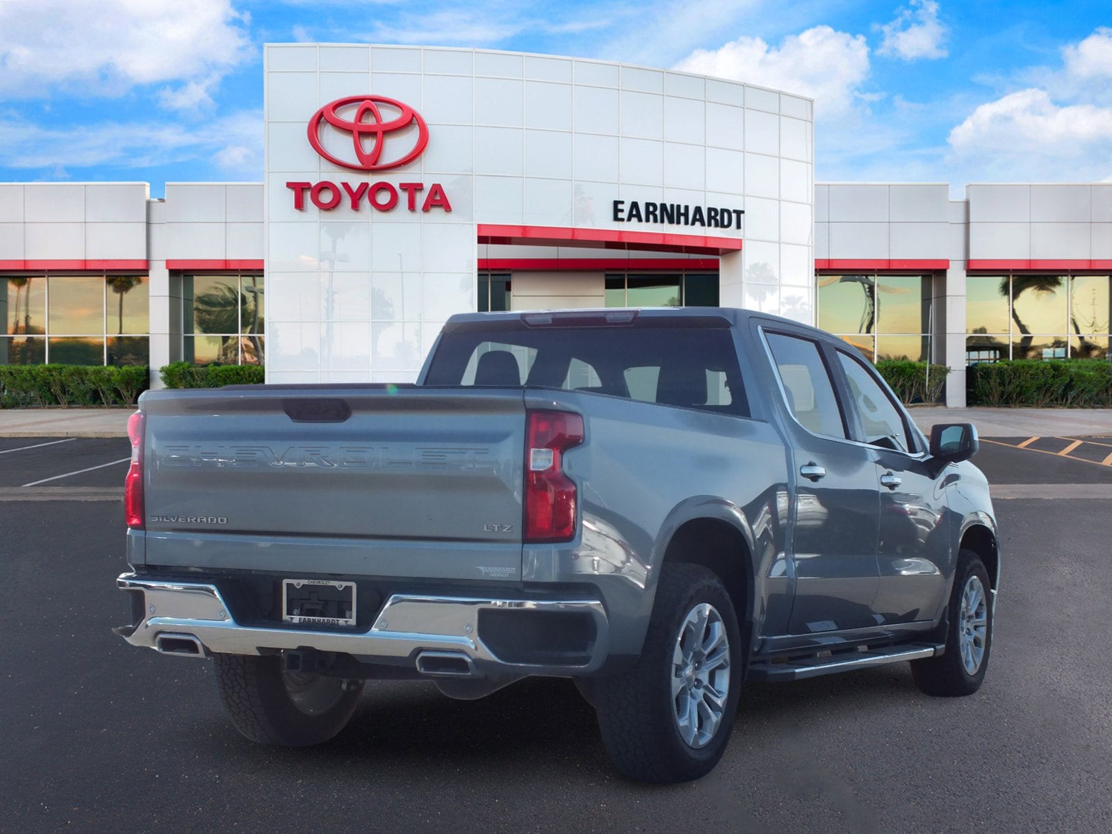 2025 Chevrolet Silverado 1500 LTZ 4X4 *1 OWNER, CLEAN CARFAX!*