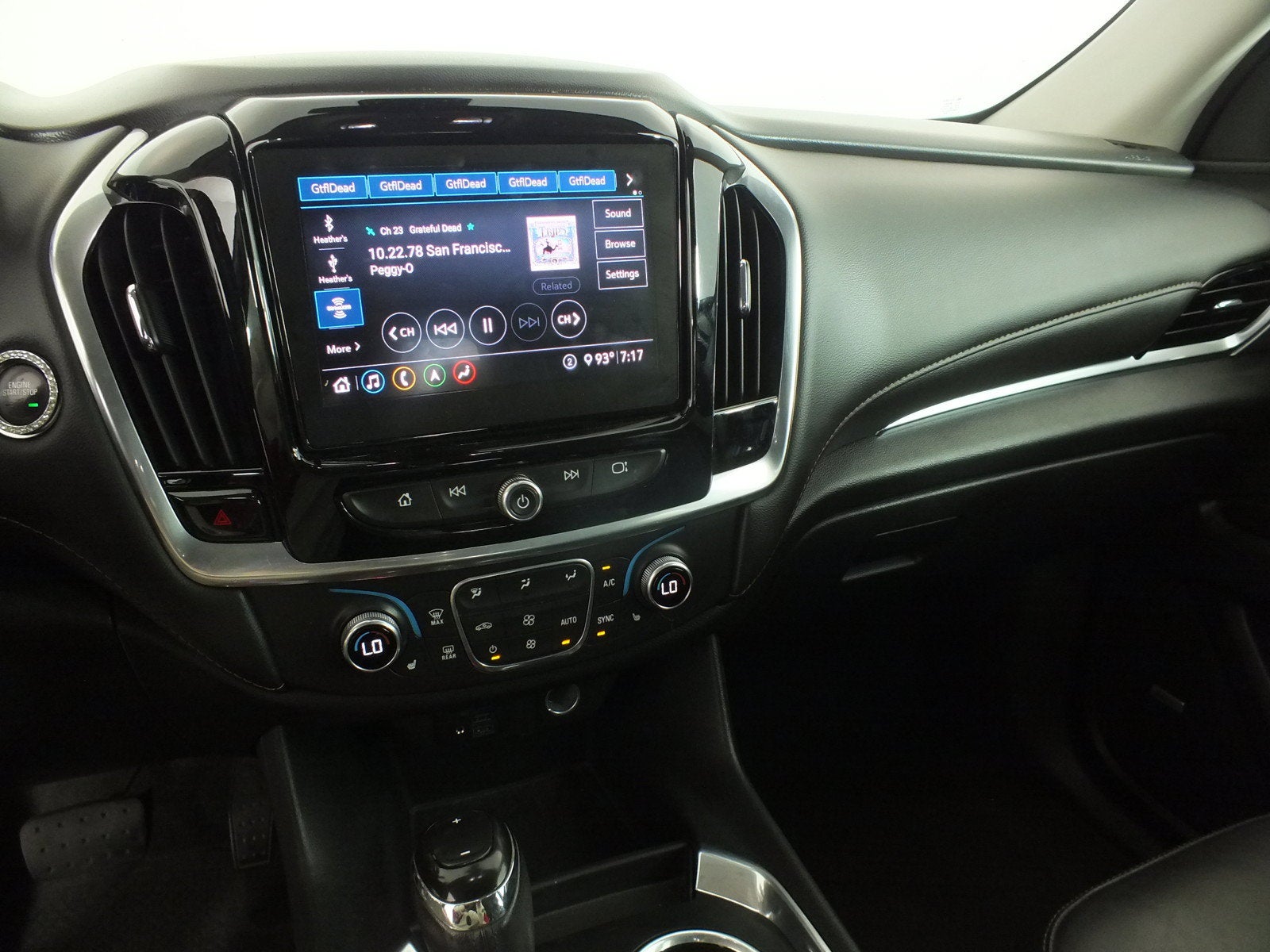 2020 Chevrolet Traverse LT Leather *CLEAN CARFAX*