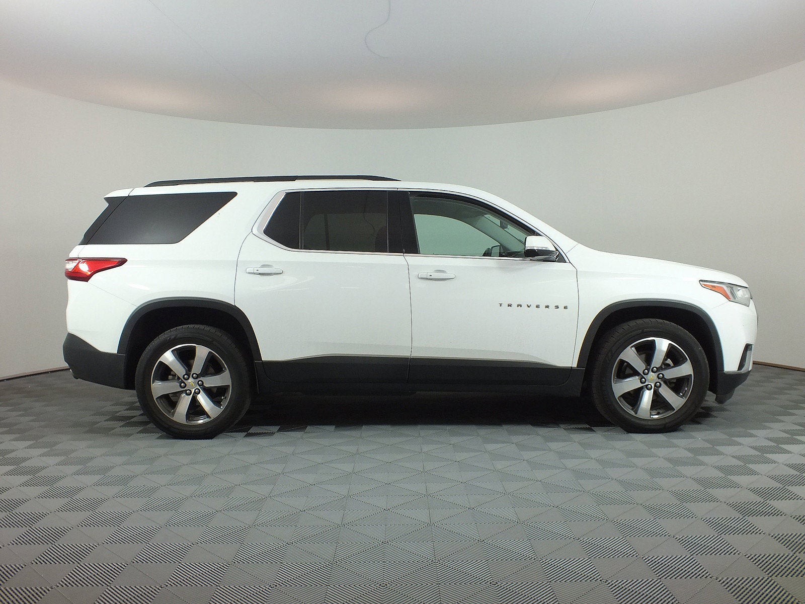 2020 Chevrolet Traverse LT Leather *CLEAN CARFAX*