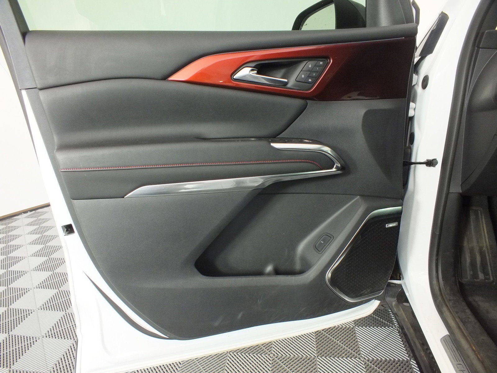 2024 Chevrolet Traverse FWD RS