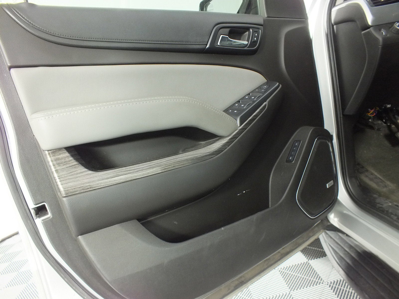 2017 Chevrolet Tahoe LT *CLEAN CARFAX!*