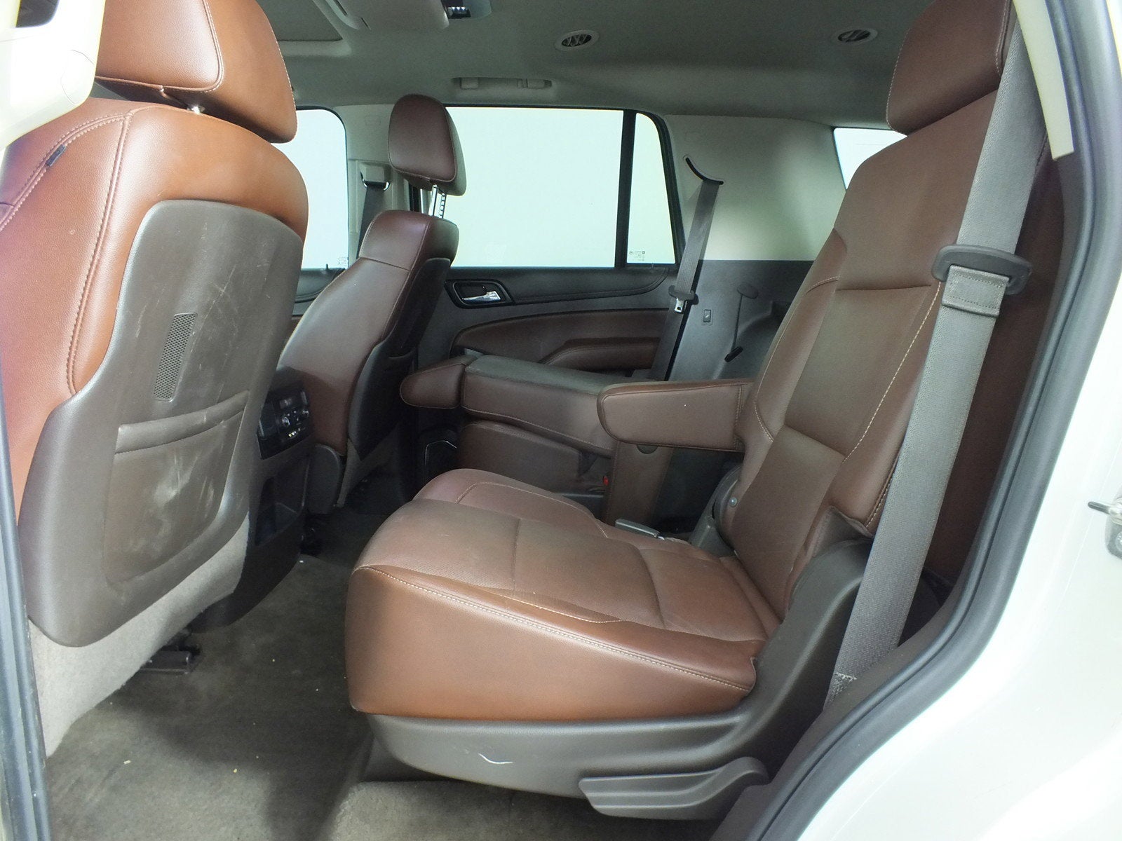 2015 Chevrolet Tahoe LTZ 4WD *LOOKS GREAT!*
