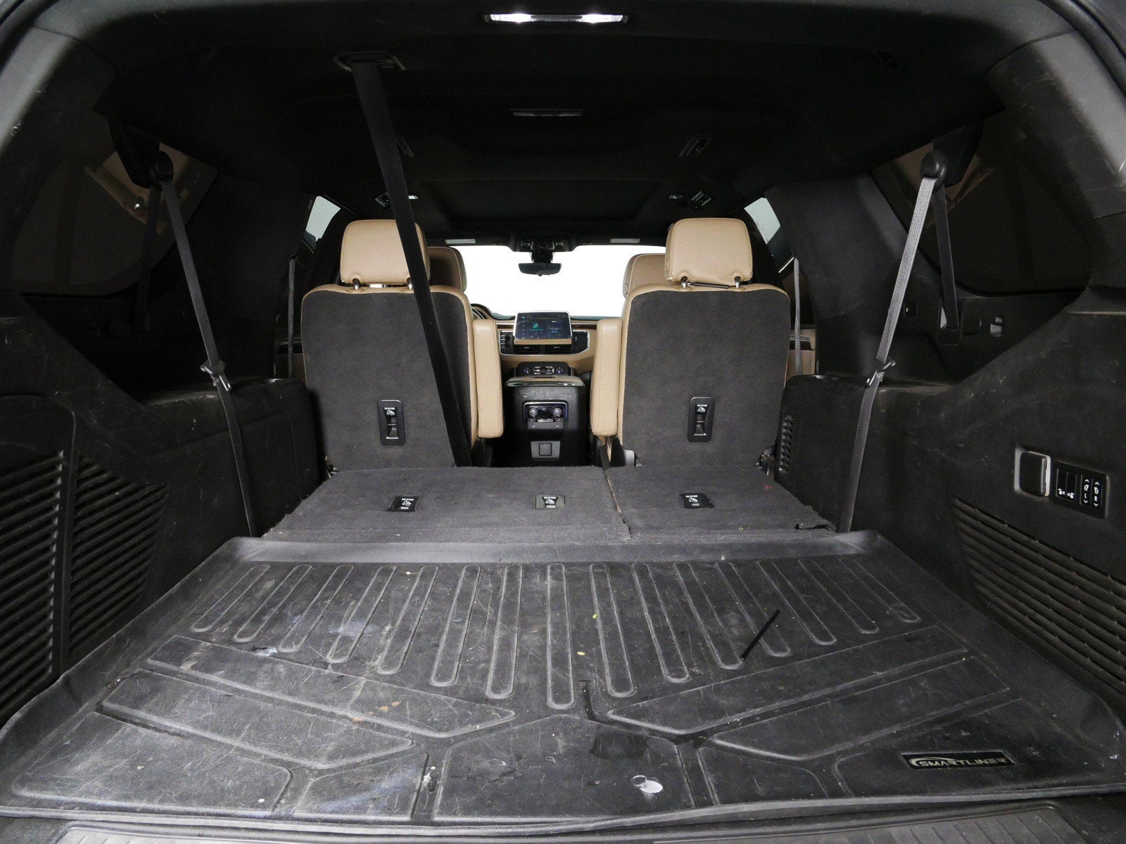 2022 Chevrolet Suburban Premier 4WD *LOOKS GREAT!*