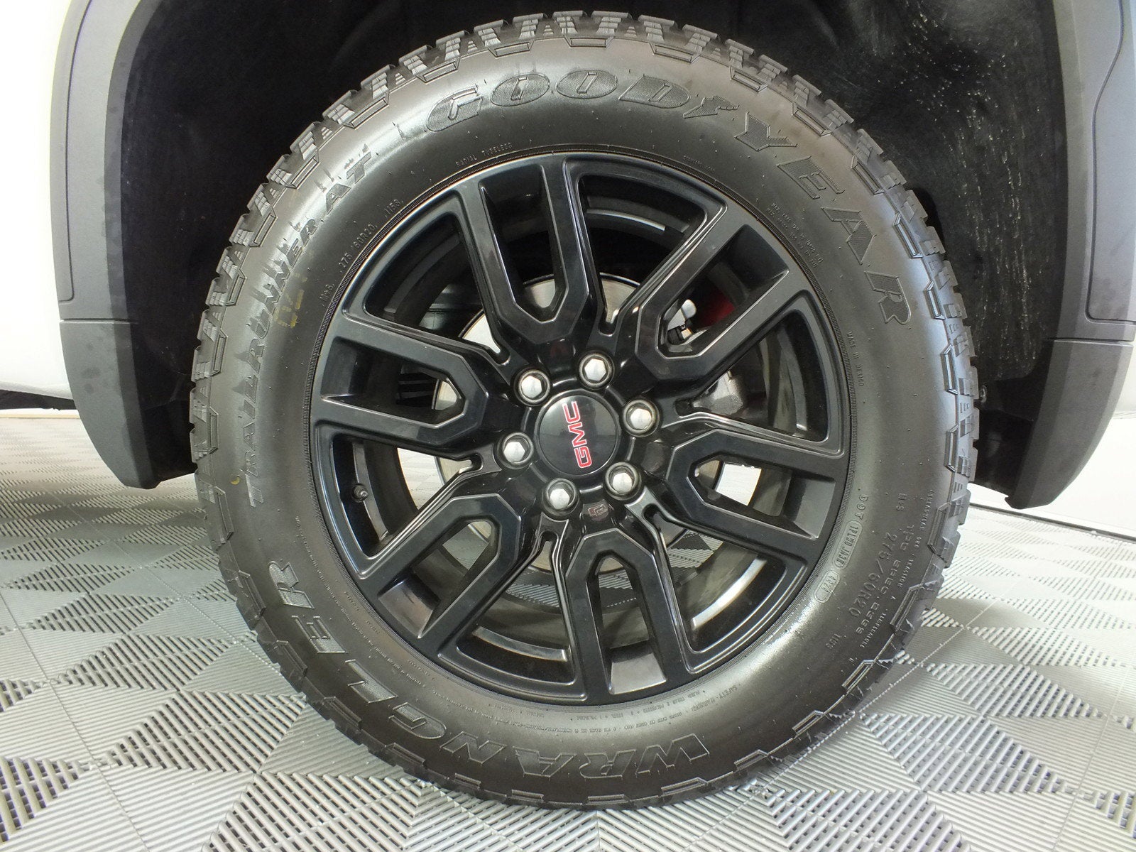 2025 GMC Sierra 1500 Elevation 4WD *1-OWNER! UNDER 3K MILES!*