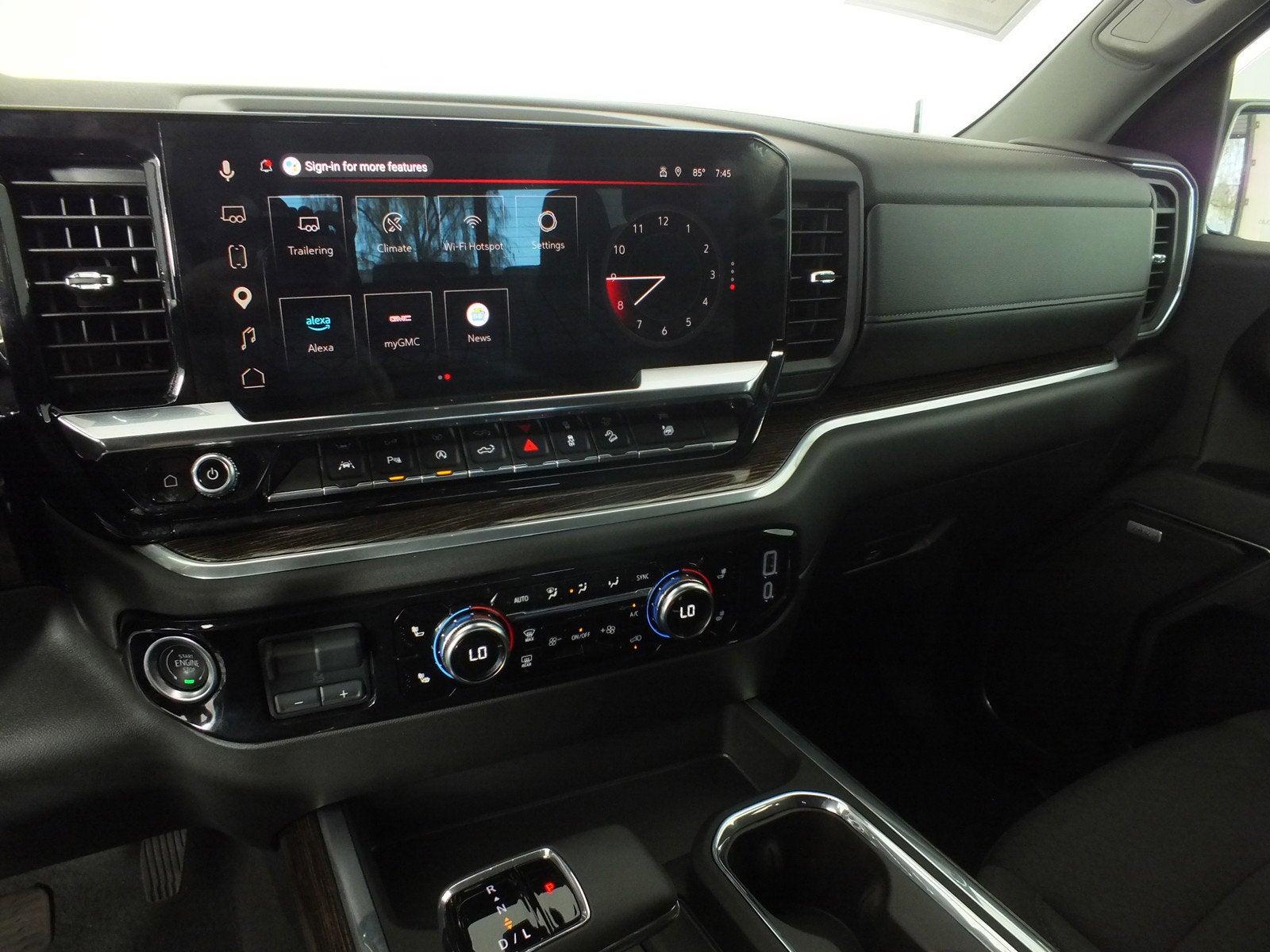 2025 GMC Sierra 1500 Elevation 4WD *1-OWNER! UNDER 3K MILES!*