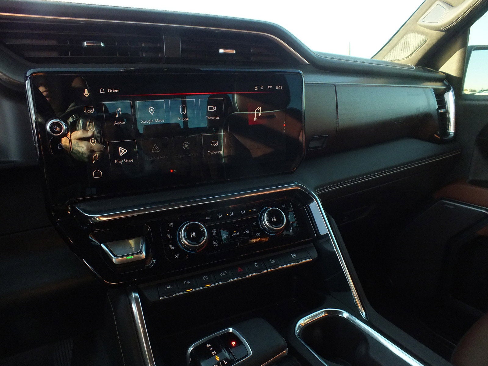 2024 GMC Sierra 1500 Denali Ultimate 4WD *1-OWNER! Luxury Without Limits!*