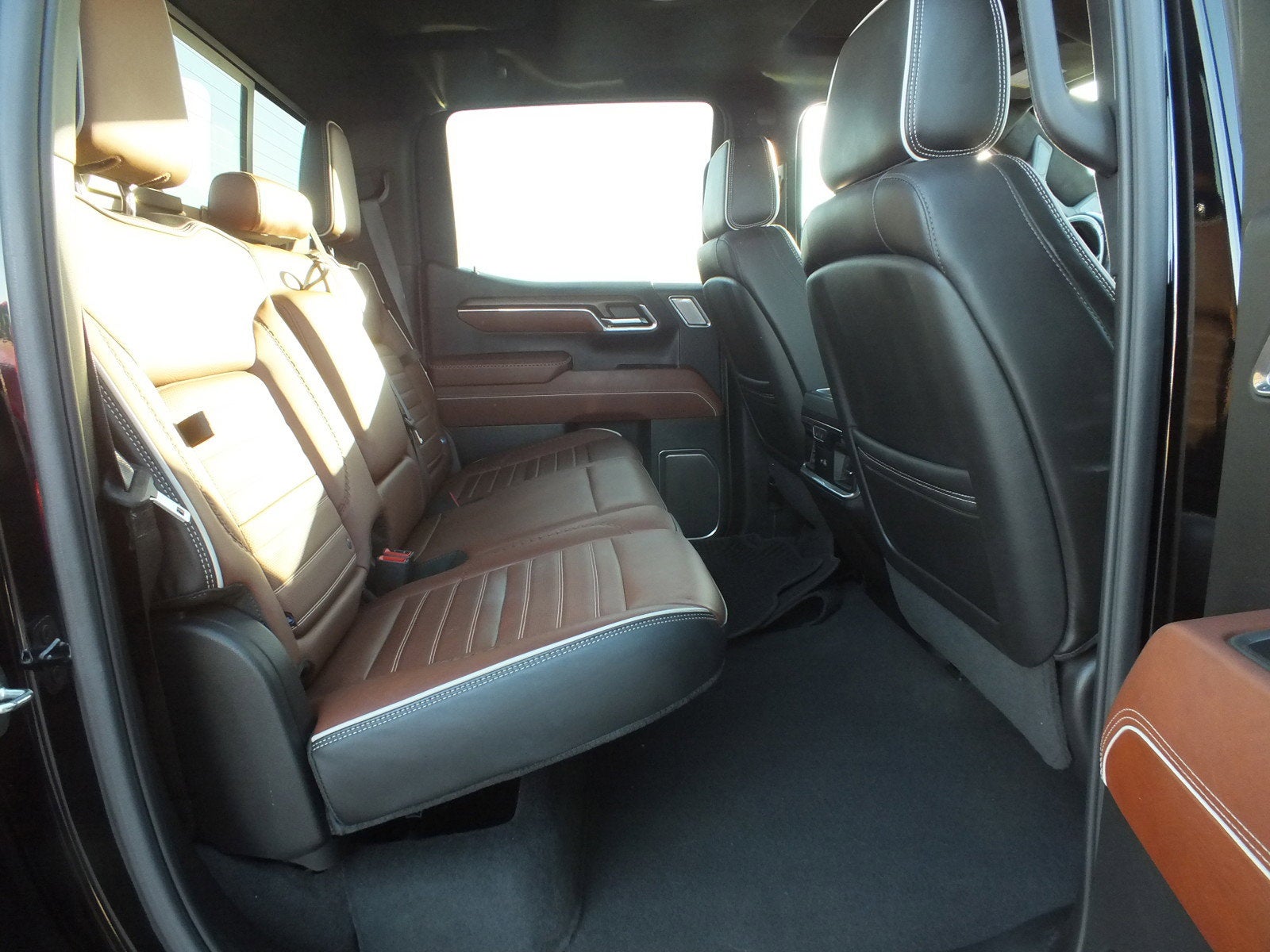 2024 GMC Sierra 1500 Denali Ultimate 4WD *1-OWNER! Luxury Without Limits!*