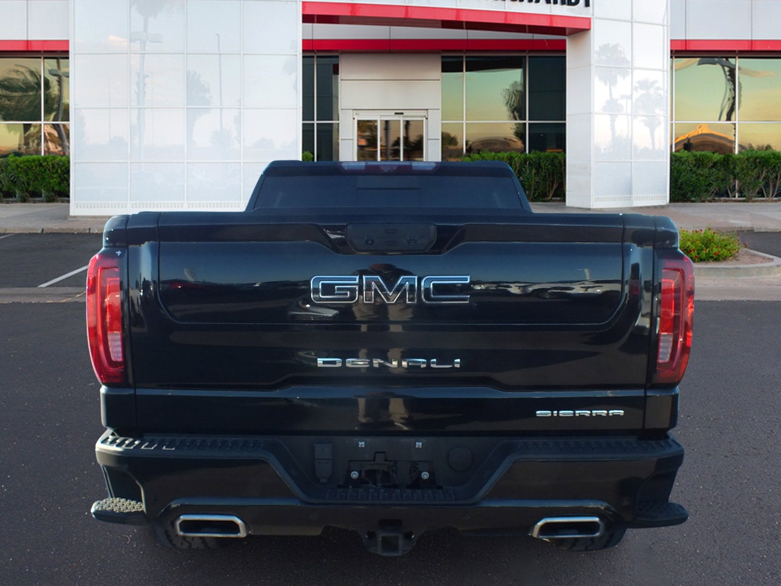 2024 GMC Sierra 1500 Denali Ultimate 4WD *1-OWNER! Luxury Without Limits!*