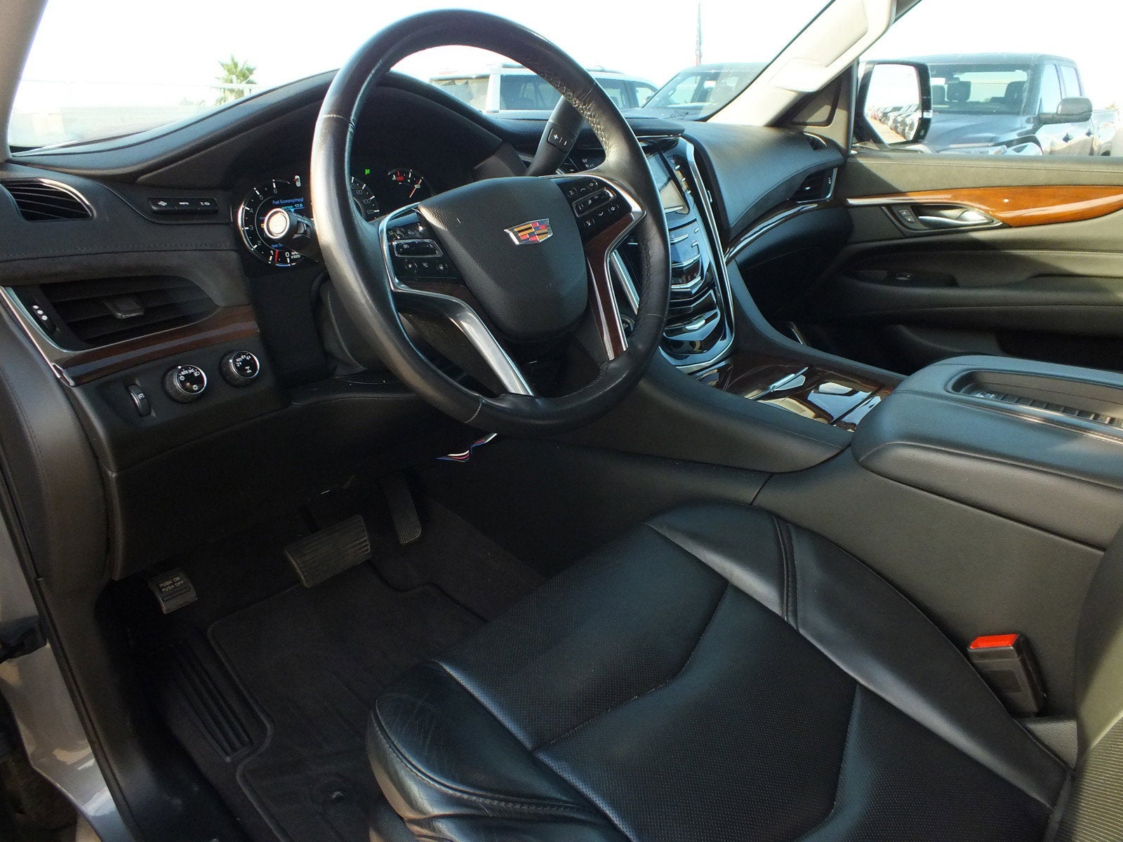 2020 Cadillac Escalade Luxury 4WD *CLEAN CARFAX!*