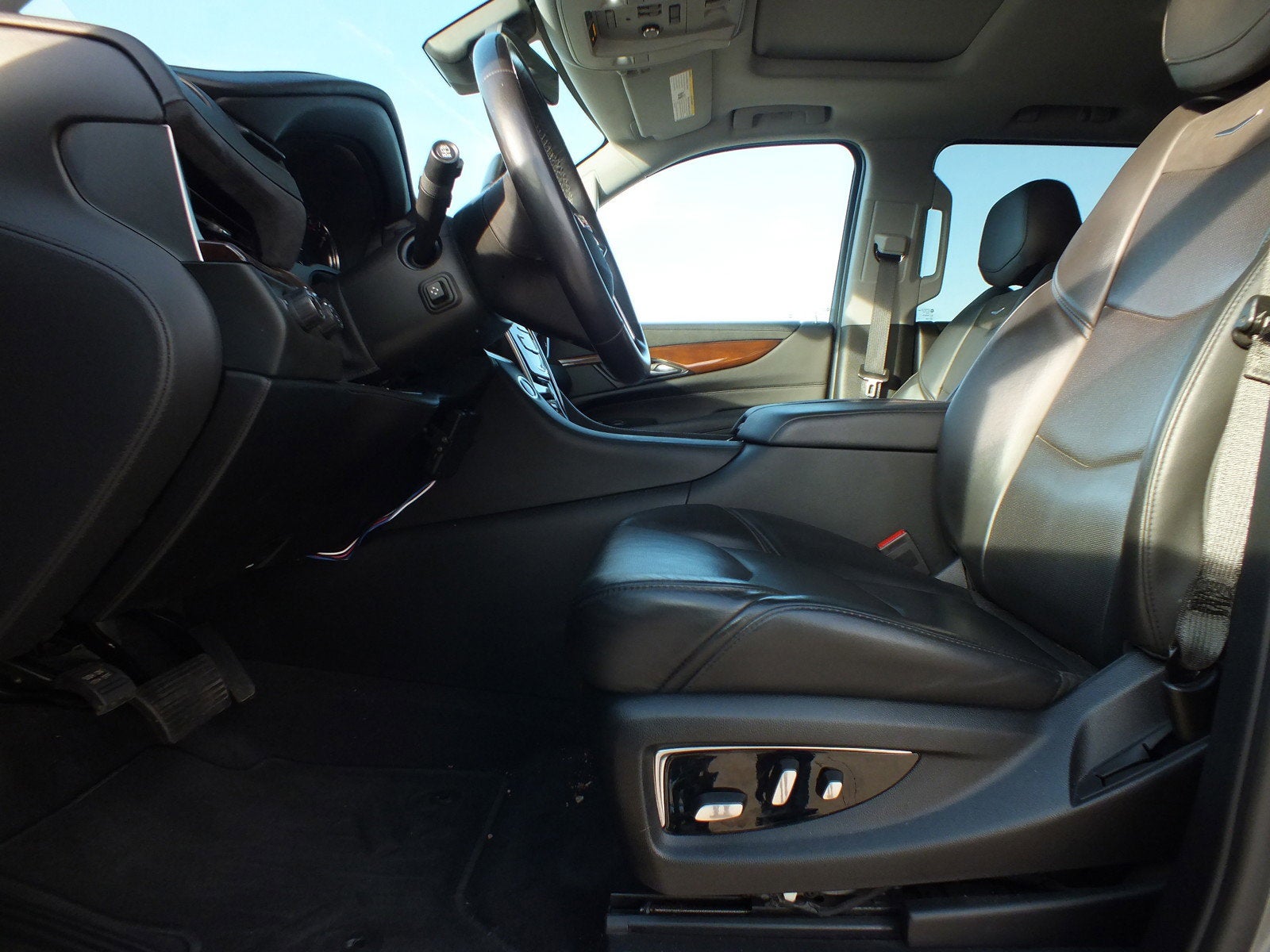 2020 Cadillac Escalade Luxury 4WD *CLEAN CARFAX!*