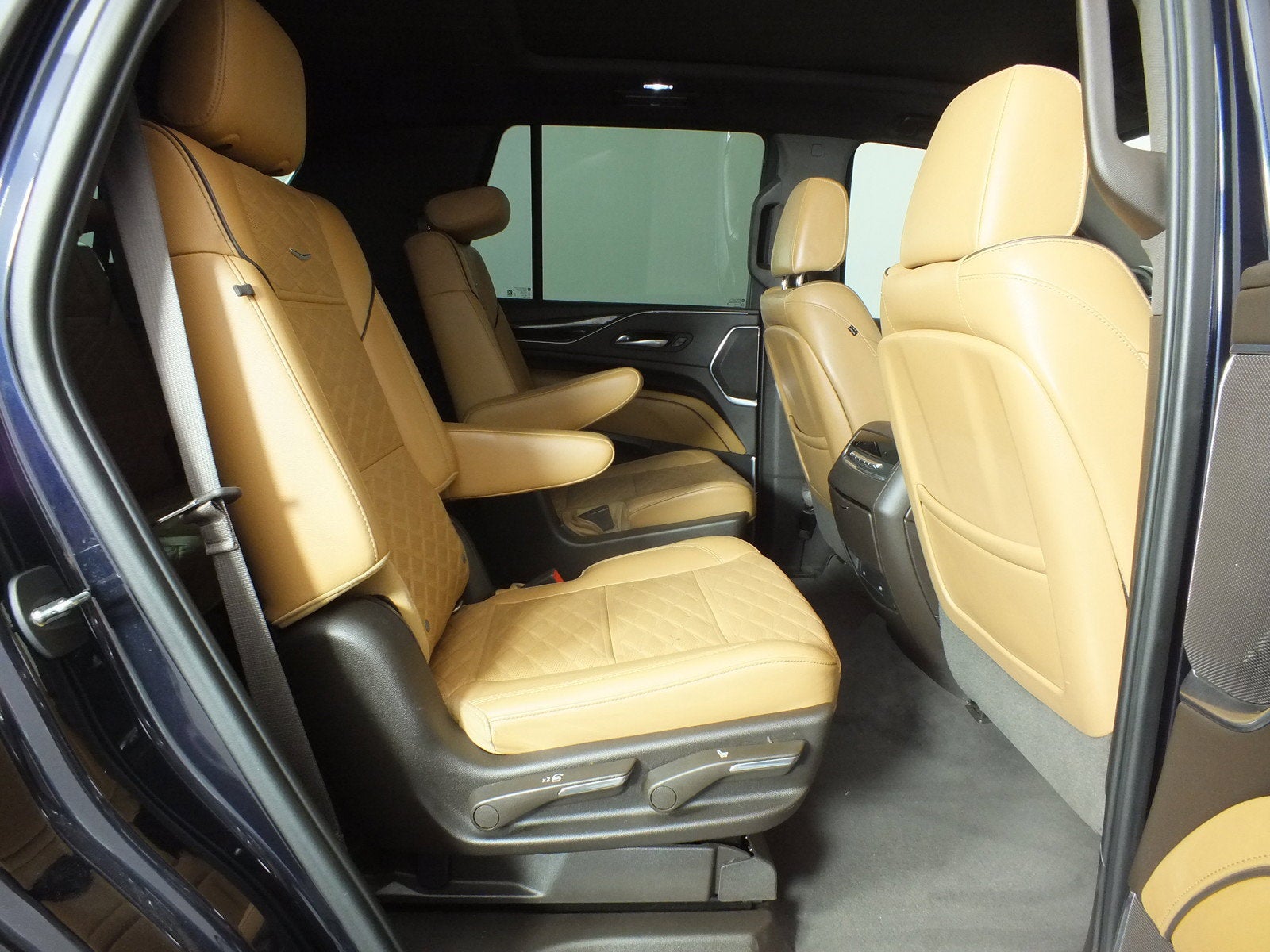 2021 Cadillac Escalade Premium Luxury 4WD *CLEAN CARFAX*