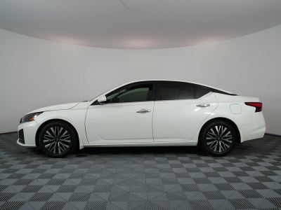 2023 Nissan Altima 2.5 SV FWD *CLEAN CARFAX!*
