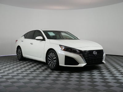 2023 Nissan Altima 2.5 SV FWD *CLEAN CARFAX!*