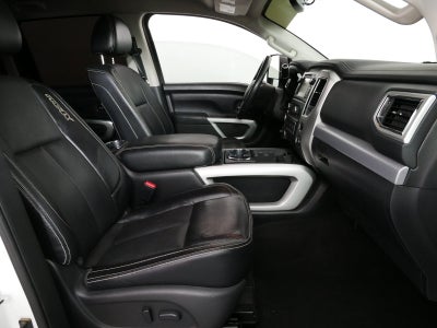 2017 Nissan Titan PRO-4X 4WD *CLEAN CARFAX*