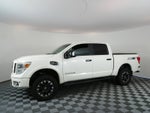 2017 Nissan Titan PRO-4X 4WD *CLEAN CARFAX*