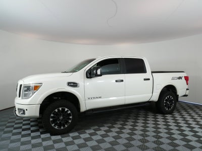 2017 Nissan Titan PRO-4X 4WD *CLEAN CARFAX*