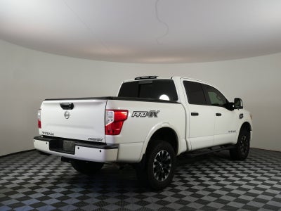 2017 Nissan Titan PRO-4X 4WD *CLEAN CARFAX*