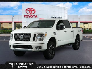 2017 Nissan Titan PRO-4X 4WD *CLEAN CARFAX*