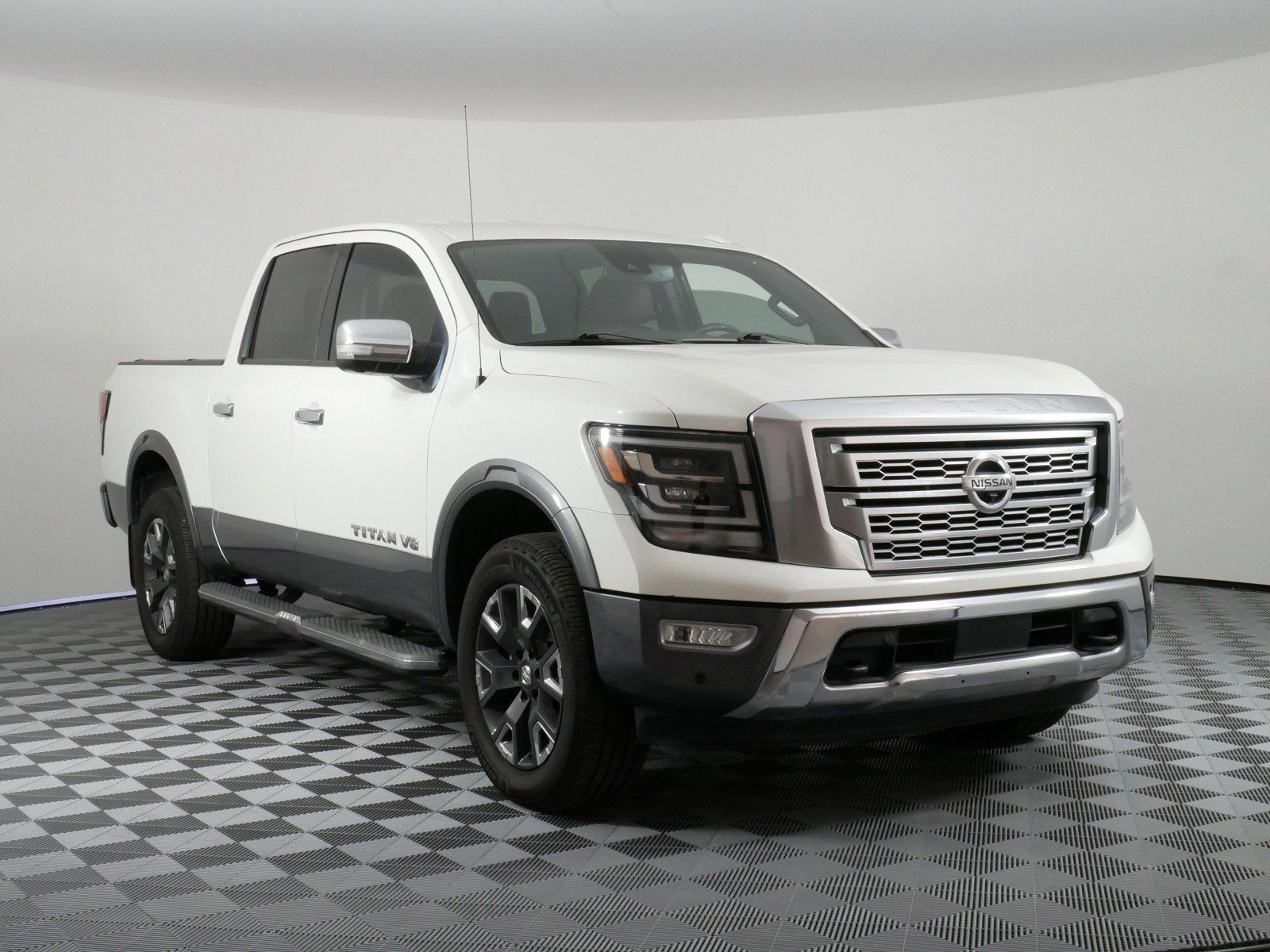 2020 Nissan Titan Platinum Reserve 4WD *1-OWNER!*