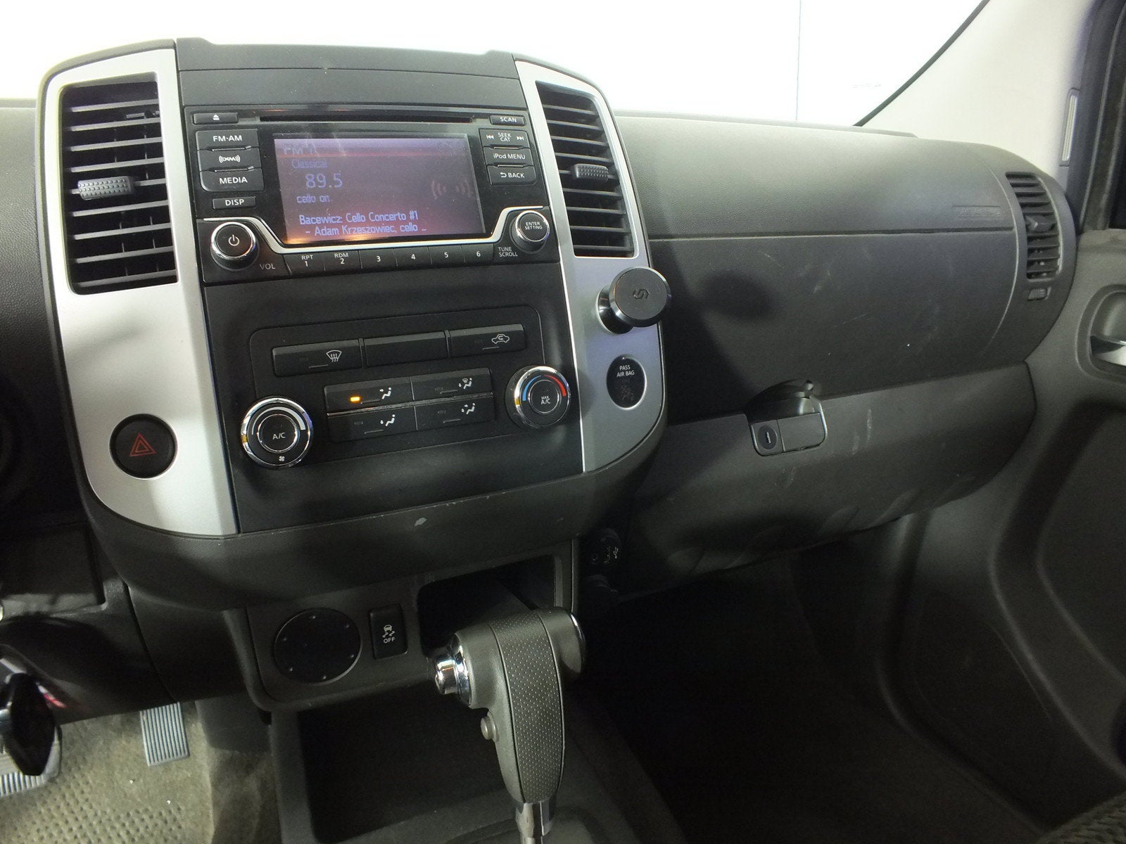 2017 Nissan Frontier SV 2WD *RELIABLE DAILY DRIVER*
