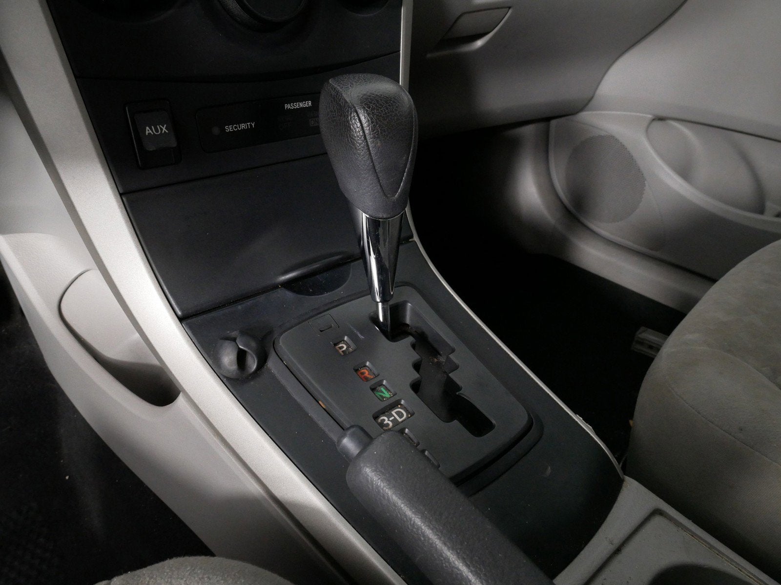 2009 Toyota Corolla LE FWD *GREAT MPG*!