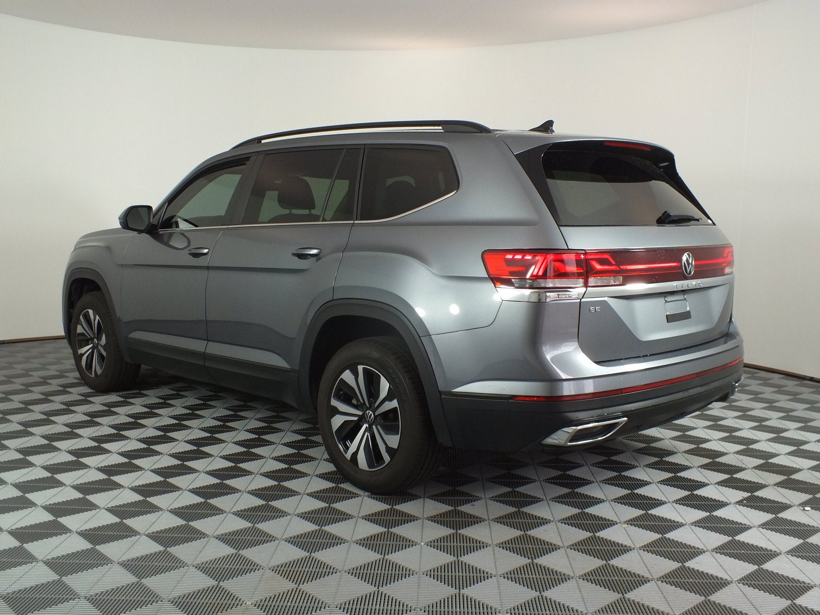 2024 Volkswagen Atlas 2.0T SE *1-OWNER! CLEAN CARFAX!*