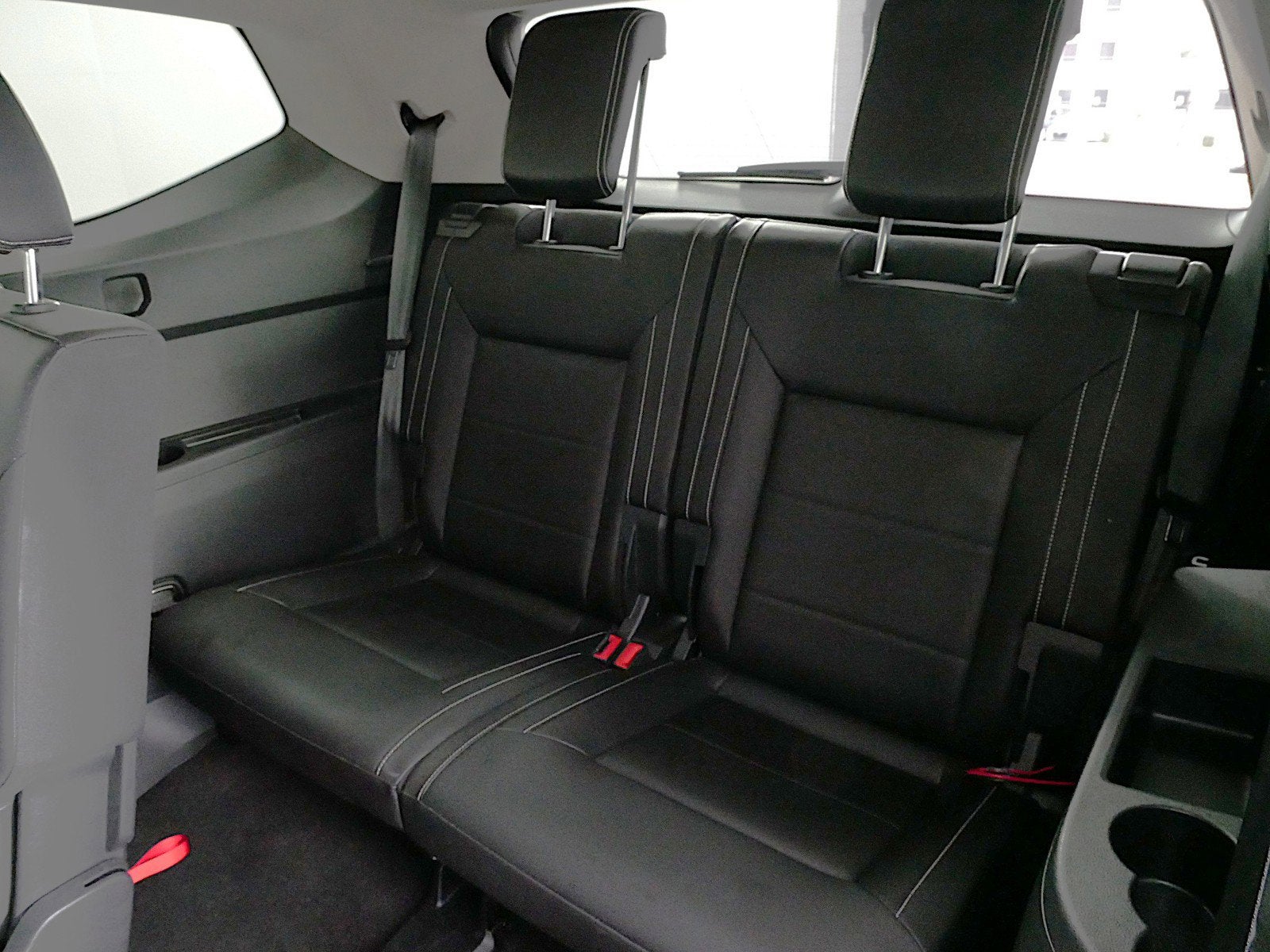 2023 Volkswagen Atlas 3.6L V6 SE w/Technology FWD *CLEAN CARFAX!*