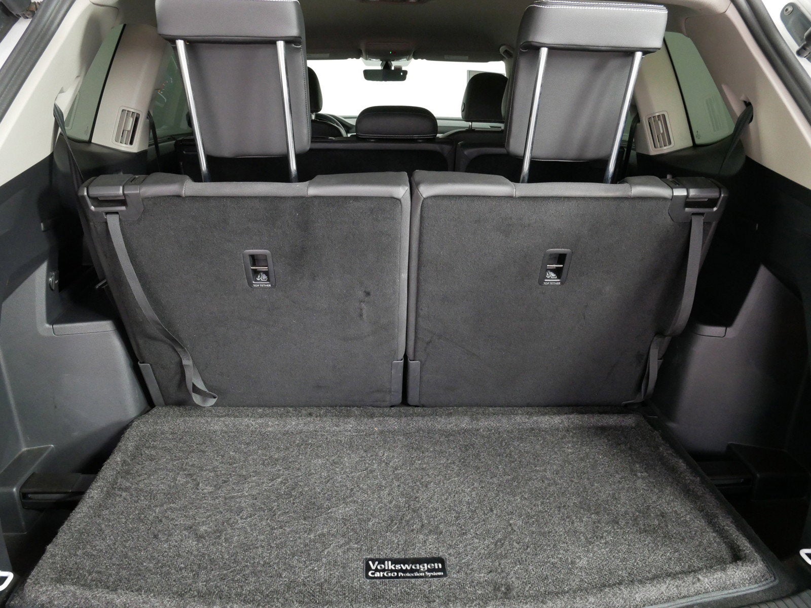 2023 Volkswagen Atlas 3.6L V6 SE w/Technology FWD *CLEAN CARFAX!*