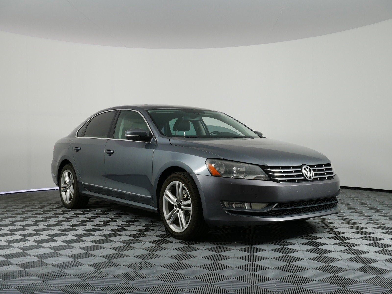 2014 Volkswagen Passat TDI SEL Premium *CLEAN CARFAX*