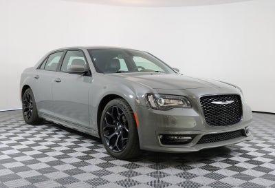 2019 Chrysler 300 300S RWD *CLEAN CARFAX, 1 OWNER!*