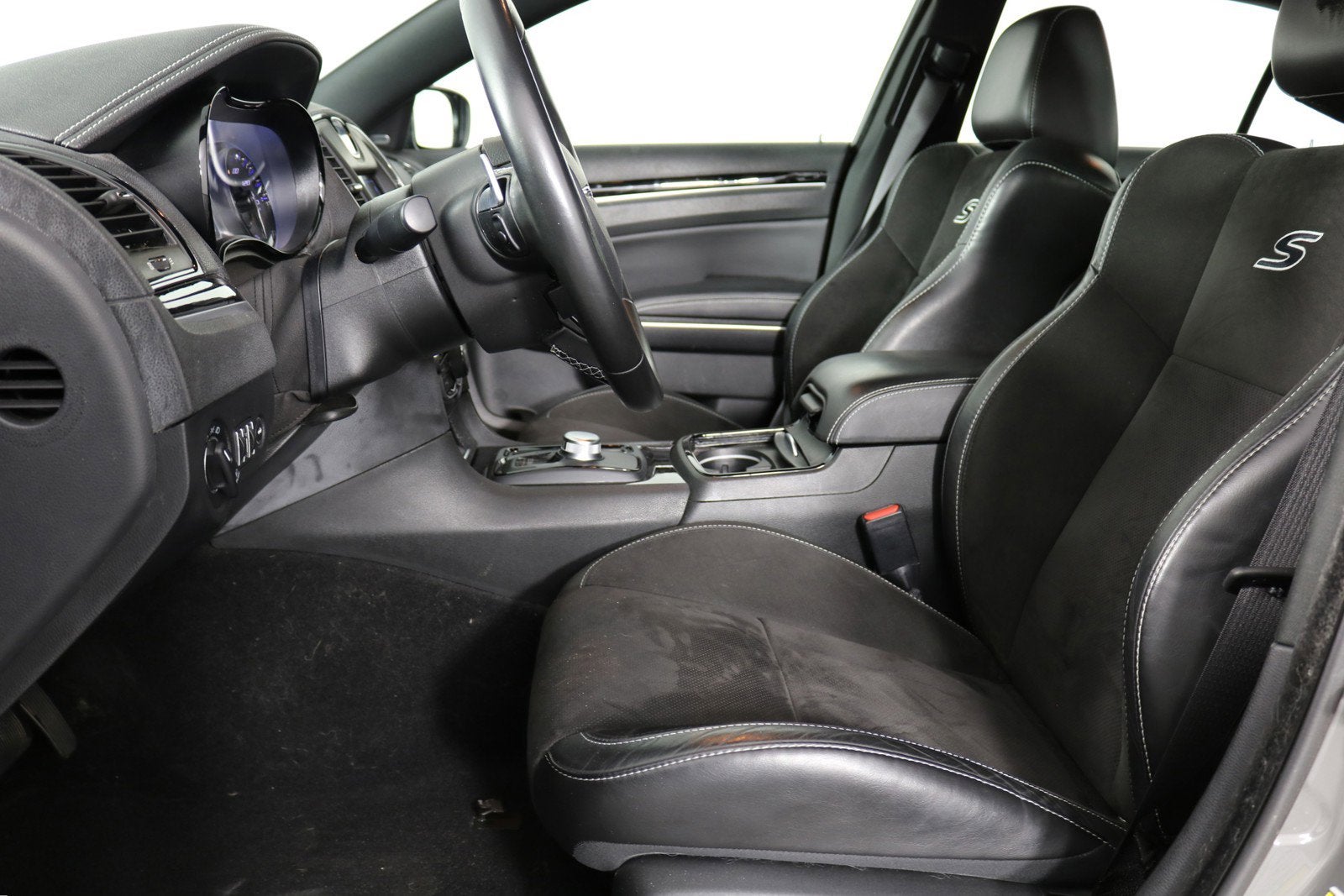 2019 Chrysler 300 300S RWD *CLEAN CARFAX, 1 OWNER!*