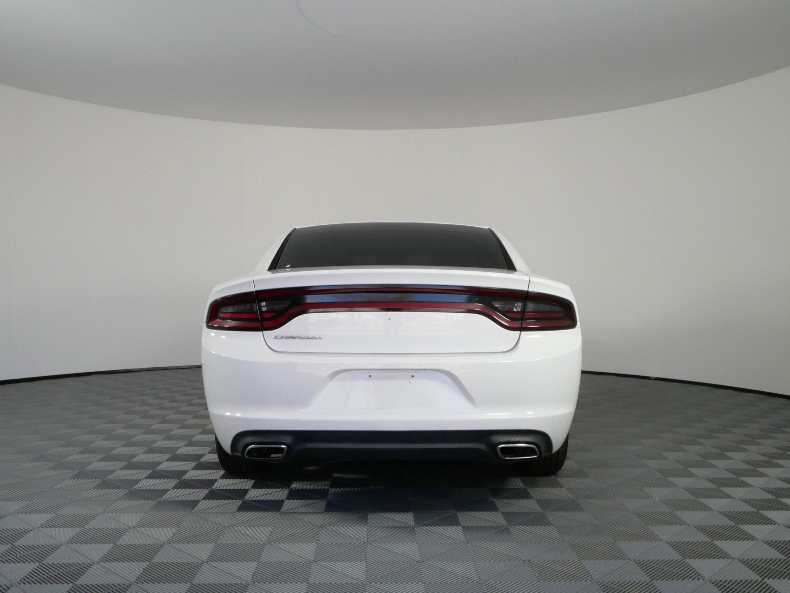 2015 Dodge Charger SE RWD *CLEAN CARFAX!*