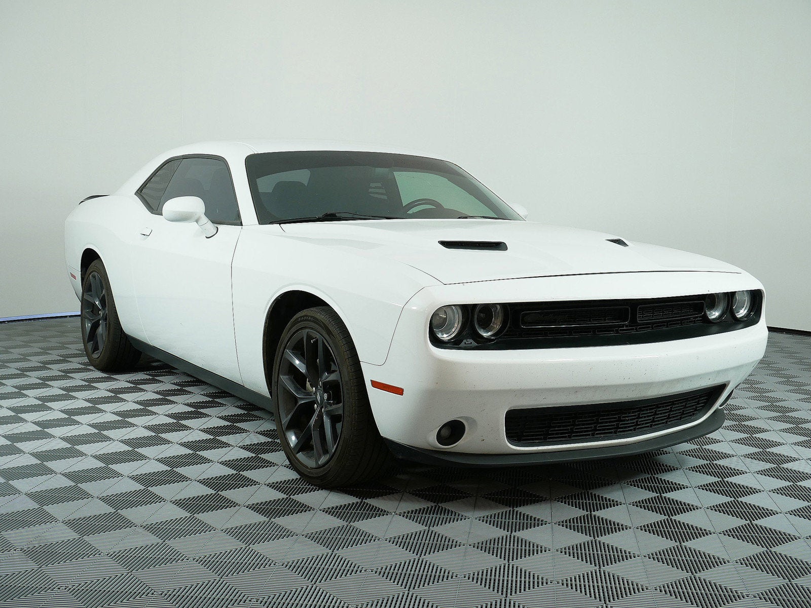 2021 Dodge Challenger SXT *LOOKS GREAT!*
