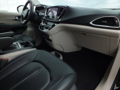 2024 Chrysler Pacifica Touring L *1-OWNER*