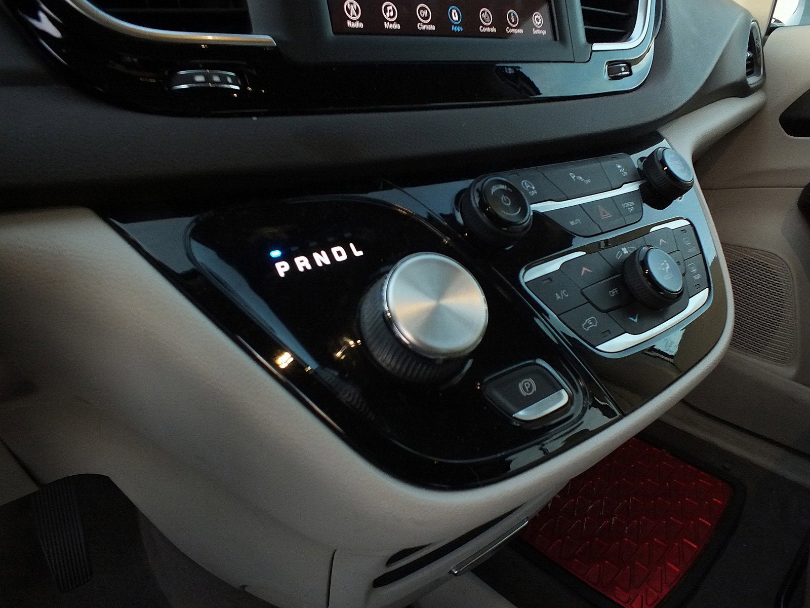 2020 Chrysler Pacifica Touring L *ROOMY!*