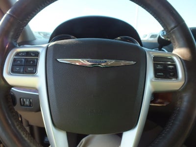 2015 Chrysler Town & Country Touring *CLEAN CARFAX*