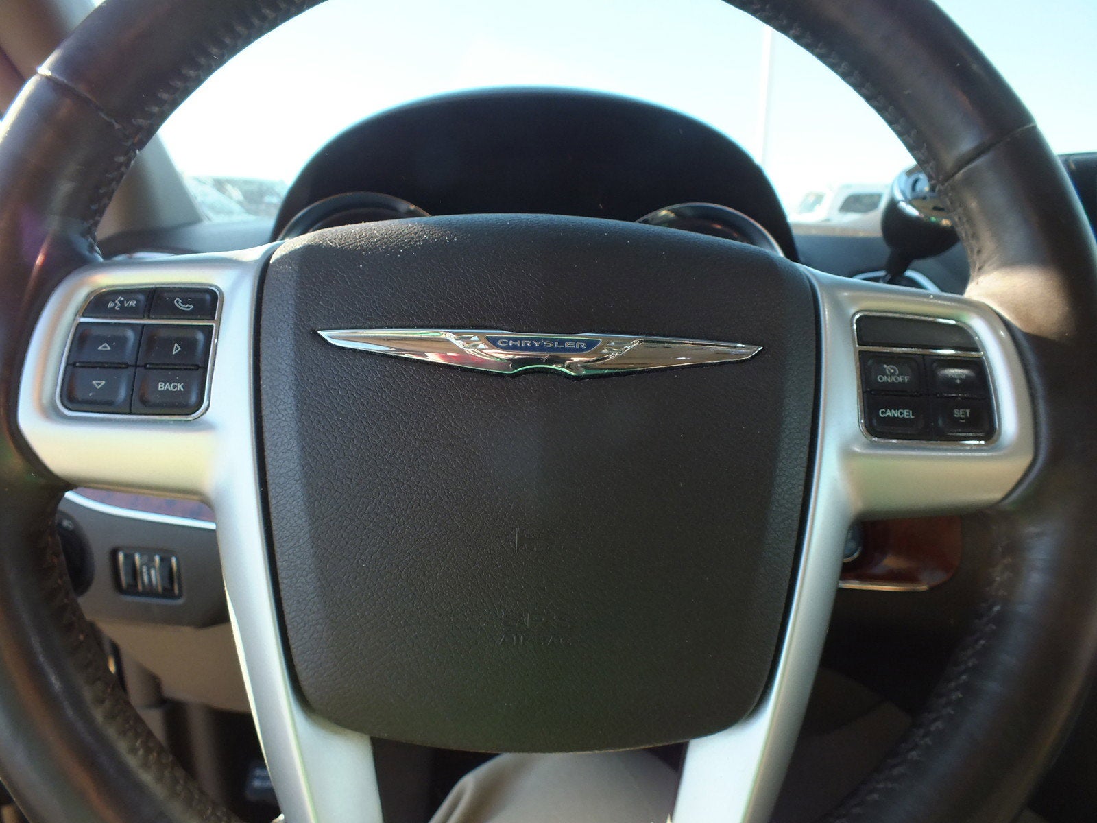 2015 Chrysler Town & Country Touring *CLEAN CARFAX*