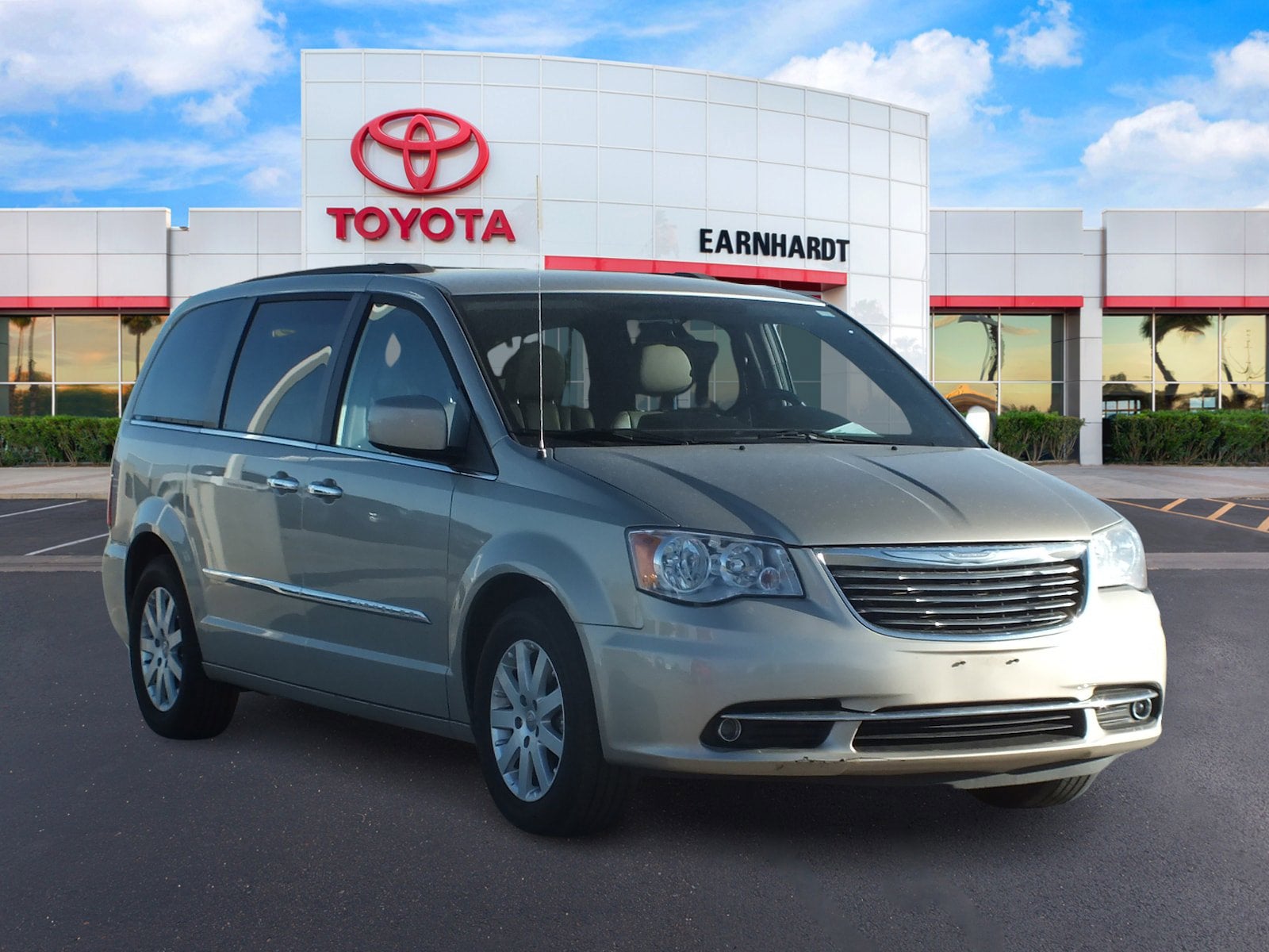 2015 Chrysler Town & Country Touring *CLEAN CARFAX*