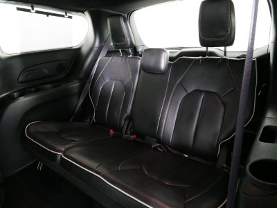 2025 Chrysler Pacifica Limited *CLEAN CARFAX!*