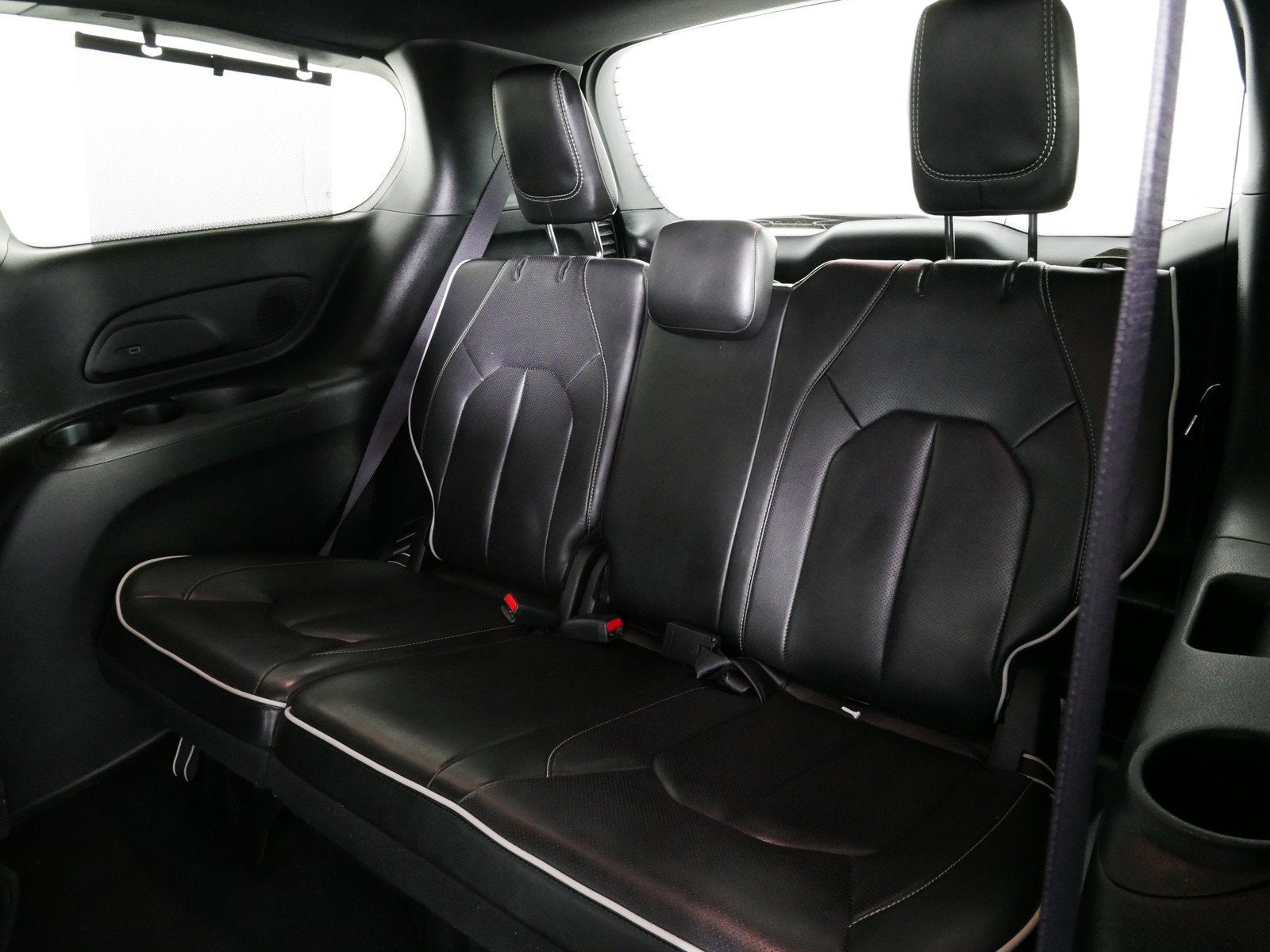 2025 Chrysler Pacifica Limited *CLEAN CARFAX!*