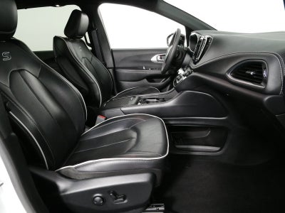 2025 Chrysler Pacifica Limited *CLEAN CARFAX!*