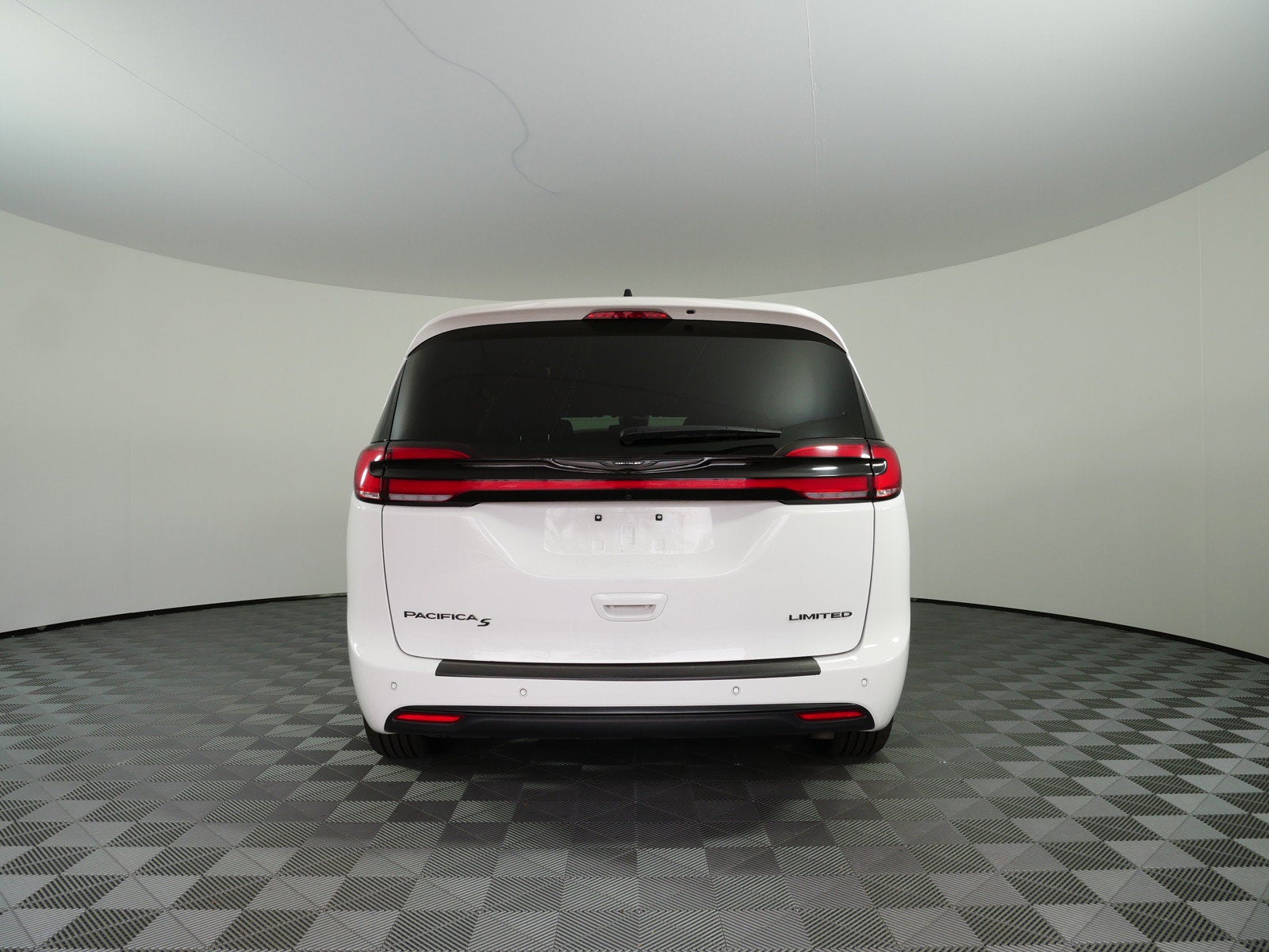 2025 Chrysler Pacifica Limited *CLEAN CARFAX!*