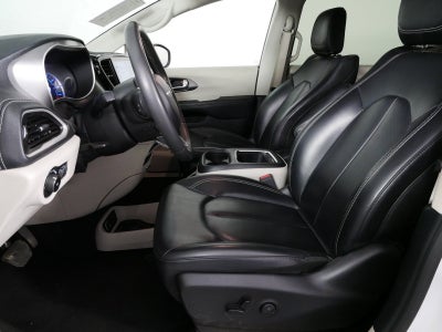 2023 Chrysler Pacifica Hybrid Touring L *1-OWNER!*