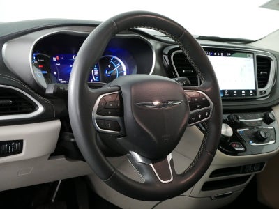 2023 Chrysler Pacifica Hybrid Touring L *1-OWNER!*