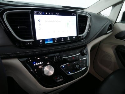 2023 Chrysler Pacifica Hybrid Touring L *1-OWNER!*