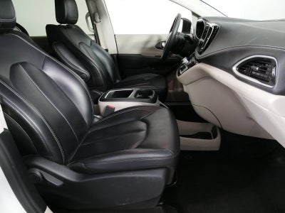2023 Chrysler Pacifica Hybrid Touring L *1-OWNER!*