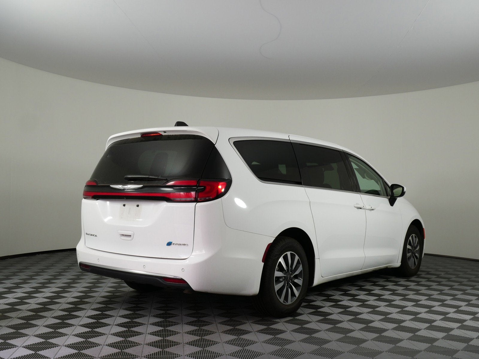 2023 Chrysler Pacifica Hybrid Touring L *1-OWNER!*