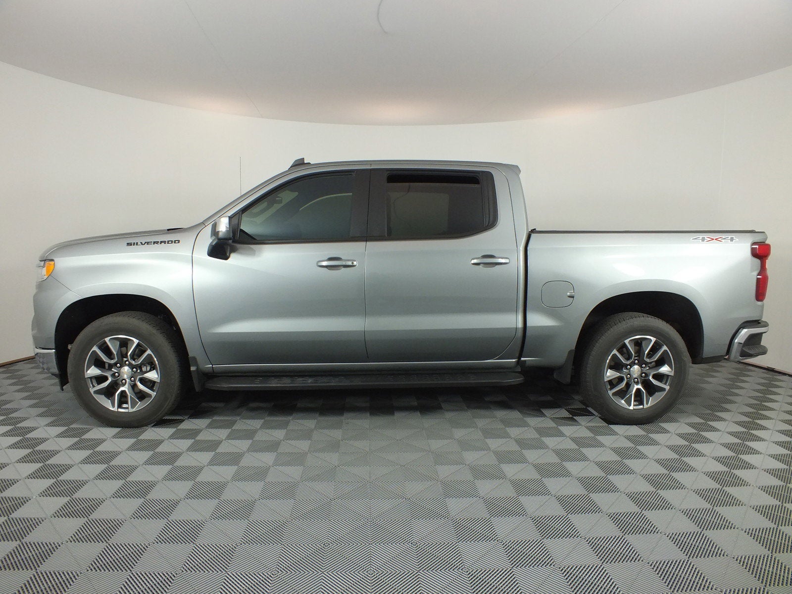 2024 Chevrolet Silverado 1500 LT 4WD *1-OWNER!*